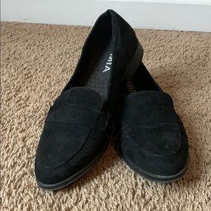 Dress shoes